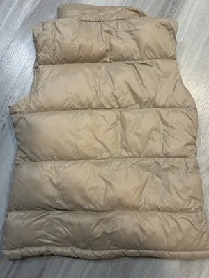 Aspen nwot Vest in Beige for Women - Casual Layering thumbnail 3