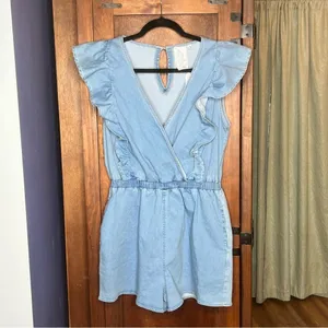 Sadie & Sage NEW Light Wash Denim Jean Ruffle Shorts Romper Summer Cottagecore L thumbnail 2