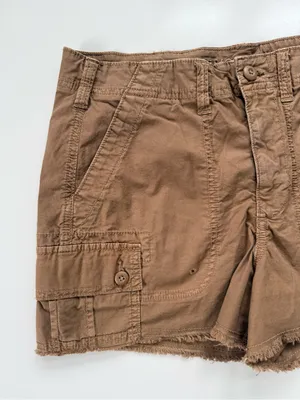 American Eagle 90’s Boyfriend Shorts size 6 thumbnail 2