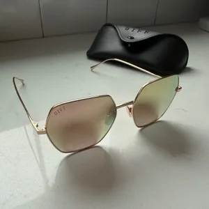 DIFF Harlowe Gold Taupe Flash Geometric Sunglasses New With Case thumbnail 7