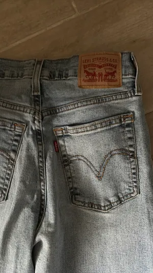 Levi’s Jeans thumbnail 9