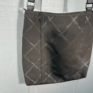 Vera Bradley Nylon Crossbody Shoulder Bag Purse With Silver diamond Patt… thumbnail 10