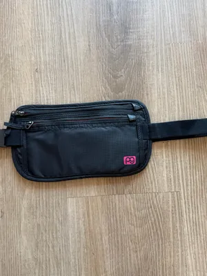 Black Travel Waist Pack — Compact Hands-Free Belt Bag‎ thumbnail 5