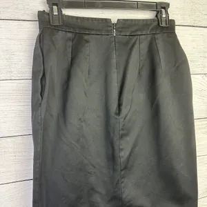 GUCCI Black Pencil Skirt‎ Gold Buckle Leather Tassels Women's US 4 Career thumbnail 3