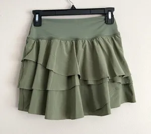 Offline By Aerie Ruffled Skirt Green Skort Womens Size Small Pull On Athletic thumbnail 6