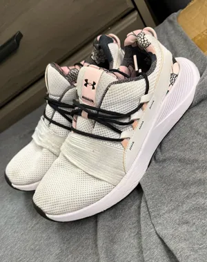 Under Armour Women's UA Charged Breathe FN Print Sport Style Shoes Size 11 thumbnail 1