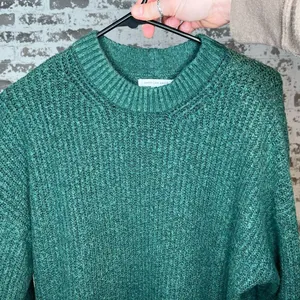 American Eagle | women knitted crewneck sweater oversized cropped thumbnail 1