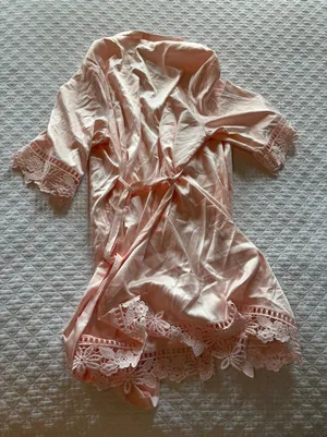 Women's pink crochet trim satin sleep robe thumbnail 1