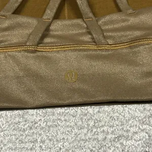 Lululemon Energy Bra Womens 4 Long Line Shine Foil Gold Strappy Athletic W2BXKS thumbnail 3