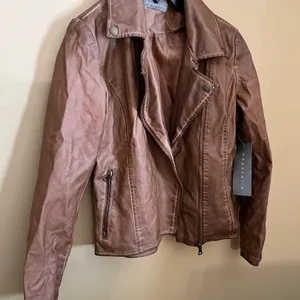 NWT bagatelle jacket m/l‎ thumbnail 4