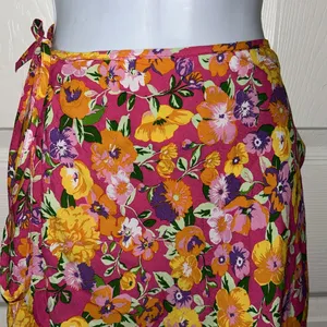 Zara Women’s Spring Pink Orange‎ Purple Floral Wrap Side Tie Skirt Size Small thumbnail 7