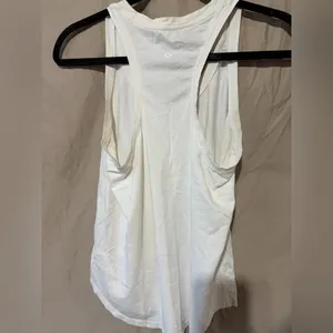 Lululemon tank top thumbnail 3