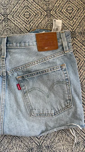 Levi’s 501 High-Waisted Shorts thumbnail 6