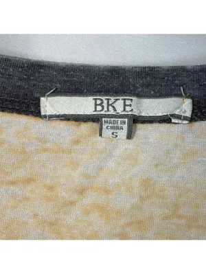 BKE Women’s Burnout Colorblock Raglan V-Neck Tee Size Small thumbnail 5