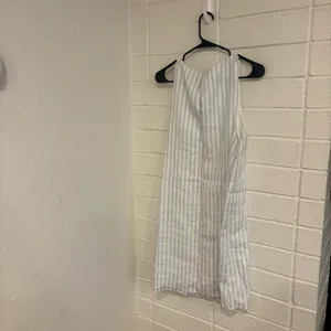 NWT reformation jessi linen dress in blue and white stripes thumbnail 4
