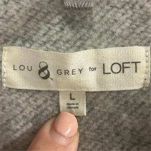 Lou & Grey Women's Gray Heart‎ Emoji Fleeceback Crew Neck Sweatshirt Size L thumbnail 7
