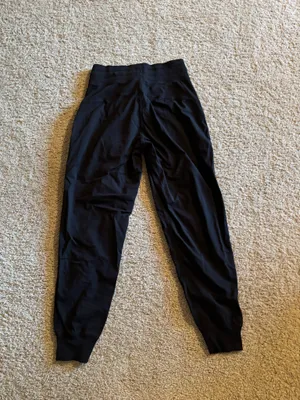 Lululemon Joggers Dance Studio thumbnail 3