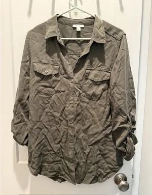 Women’s Daily Ritual Tencel Long Sleeve Utility Button Down Size M Medium Green thumbnail 1