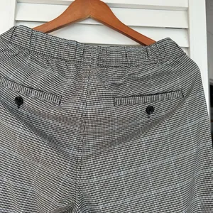 Abercrombie & Fitch Black and White Checkered Pants thumbnail 6