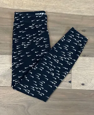 Nike Leggings Size M Black Cotton Logo Detail Mid Rise Stretch Athletic thumbnail 1