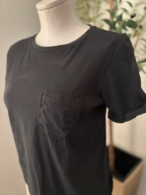Caravelle Zara black tee thumbnail 2