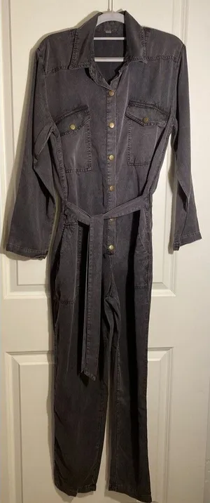 Young‎ Fabulous & Broke Jumpsuit Grey Snap Front Collar Pockets Belted Sz Small thumbnail 1