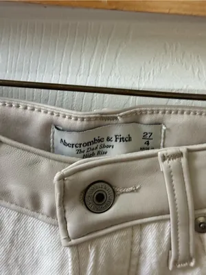 Abercrombie & Fitch The High Rise Dad Shorts in Cream thumbnail 4