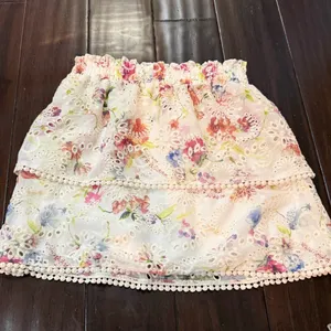 WILLA STORY Floral Eyelet Tiered Mini Skirt - M thumbnail 3