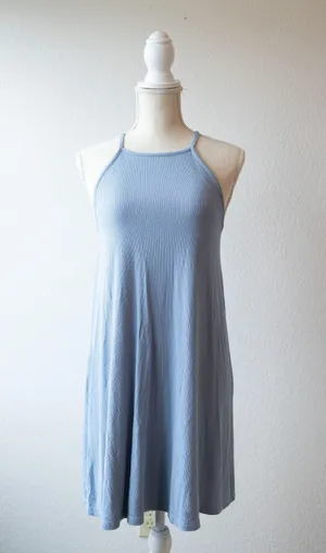 Blue Dress thumbnail 1