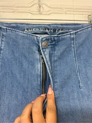 American Eagle Super High Rise Baggy Wide Leg Jeans Womens 00 Light Wash thumbnail 9
