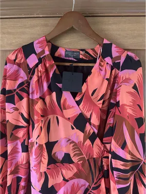 NWT Dress Forum Floral Wrap Mini Dress Pink Long Sleeve Women’s Medium thumbnail 4