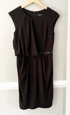 Adrianna Papell Draped Black Dress Faux Leather Trim Size 6 Midi Sleeveless thumbnail 1