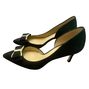 BCBGeneration Black Suede Bow Heels D'Orsay Pointed Toe Kitten Heel Sz 9 Classic thumbnail 2