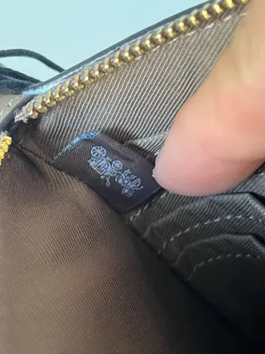 Coach Large Double Zip Wristlet thumbnail 8