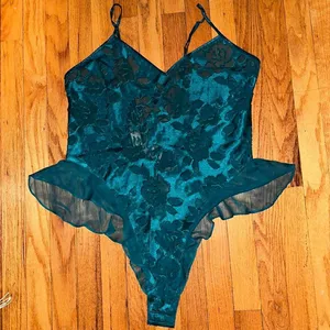 vintage victoria’s secret teddy thumbnail 2