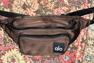 NWOT Alo explorer Fanny pack thumbnail 1