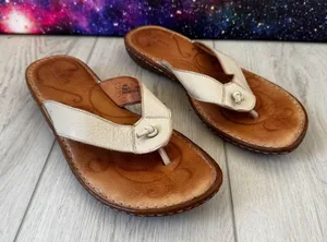 Born Beige Leather Thong Flat Slip On Sandals B86811‎ Women Sz 10 thumbnail 1