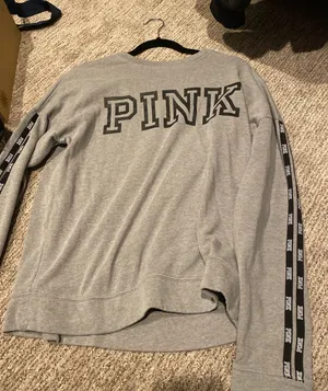 PINK Victoria’s Secret Long-sleeve Tee thumbnail 1