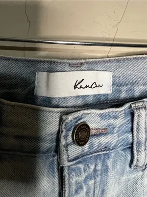 Kancan High Rise Button Fly Distressed Acid Wash Straight Leg Denim Jeans‎ thumbnail 5