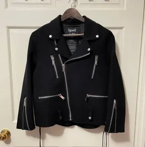 Wool Coat Size M thumbnail 1