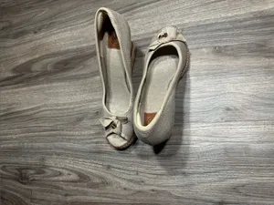 Tory Burch Espadrille Wedge Peep Toe Bow Pumps Metallic Beige. thumbnail 10