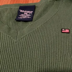 Women’s polo Ralph Lauren sweater green size medium, used with lots of life left thumbnail 2
