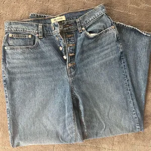 Women’s Madewell size 29 Perfect Straight Highrise Jeans thumbnail 3
