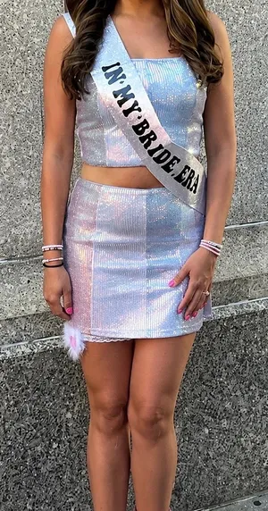 Pink lily sequin set. thumbnail 1