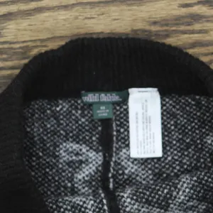 NWT Wild Fable Womens Mid-Rise Holiday Sweater Hot Shorts 91700293 Black XS thumbnail 8