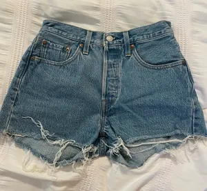 Levi’s 501 Shorts thumbnail 1