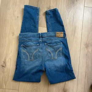 Hollister Low-Rise Skinny Jeans Denim thumbnail 3