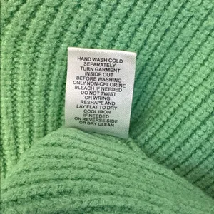 Tahari Green V-Neck Ribbed Sweater Top thumbnail 4