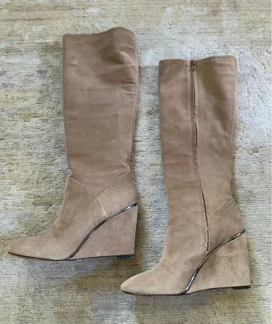 DVF Knee High Boots Womens 9 Tan Leather Suede Wedge Heel thumbnail 1
