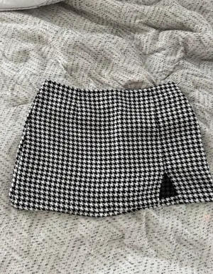 Houndstoooth blazer and skirt set thumbnail 2